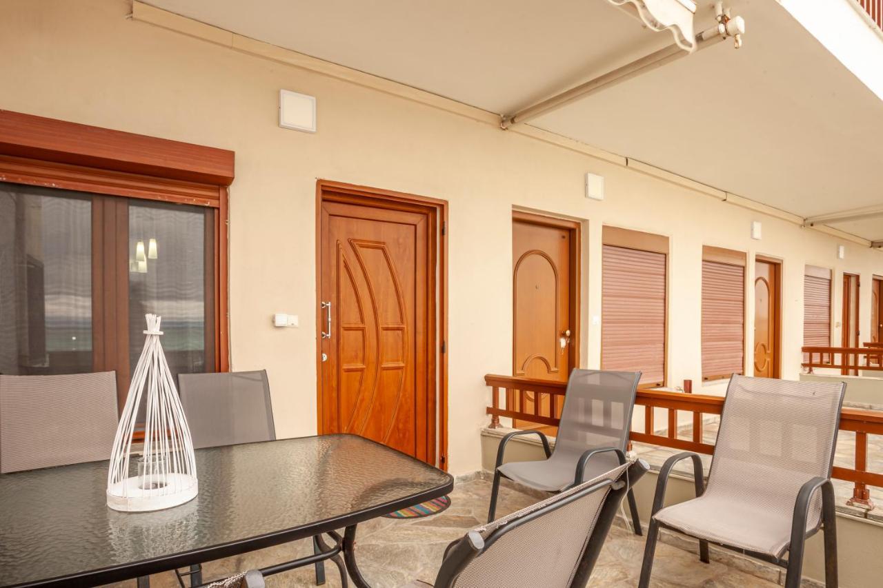 Rafaella Sea View Apartments 1 Pefkochori Exterior photo
